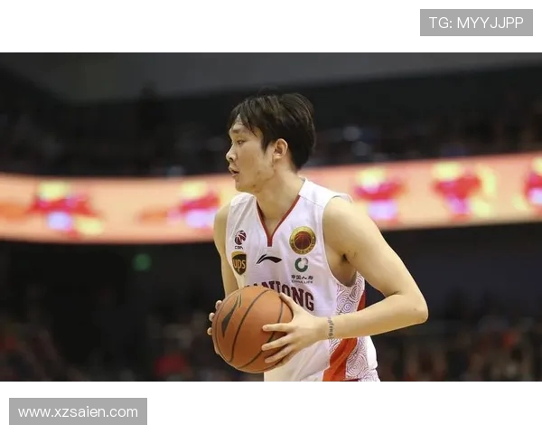 丁彦雨航重回赛场展现拼搏精神引领球队奋勇前进