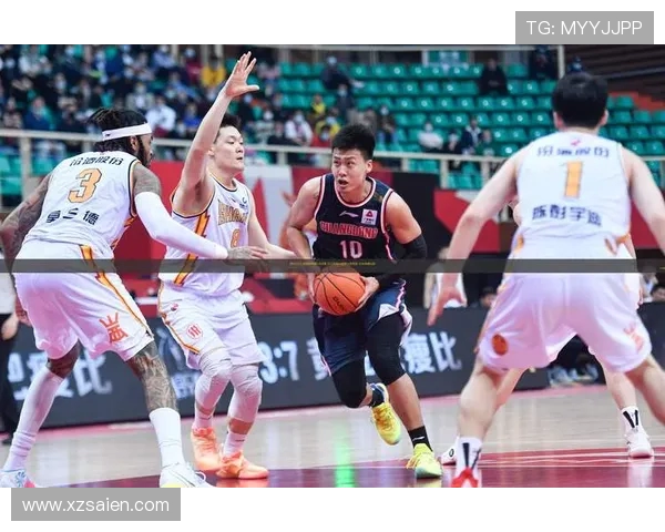 中国男篮迎战芬兰队全力争胜展现实力与团队精神